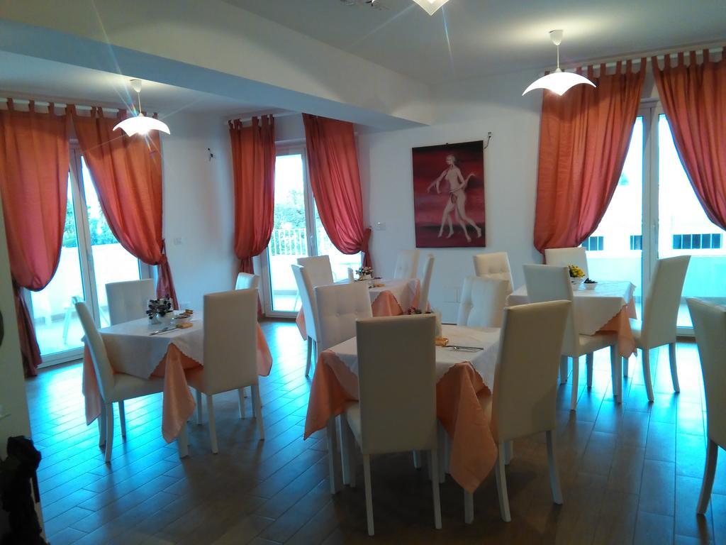 Hotel Residence Thalassa เรจโจ ดี คาลาเบีย ภายนอก รูปภาพ